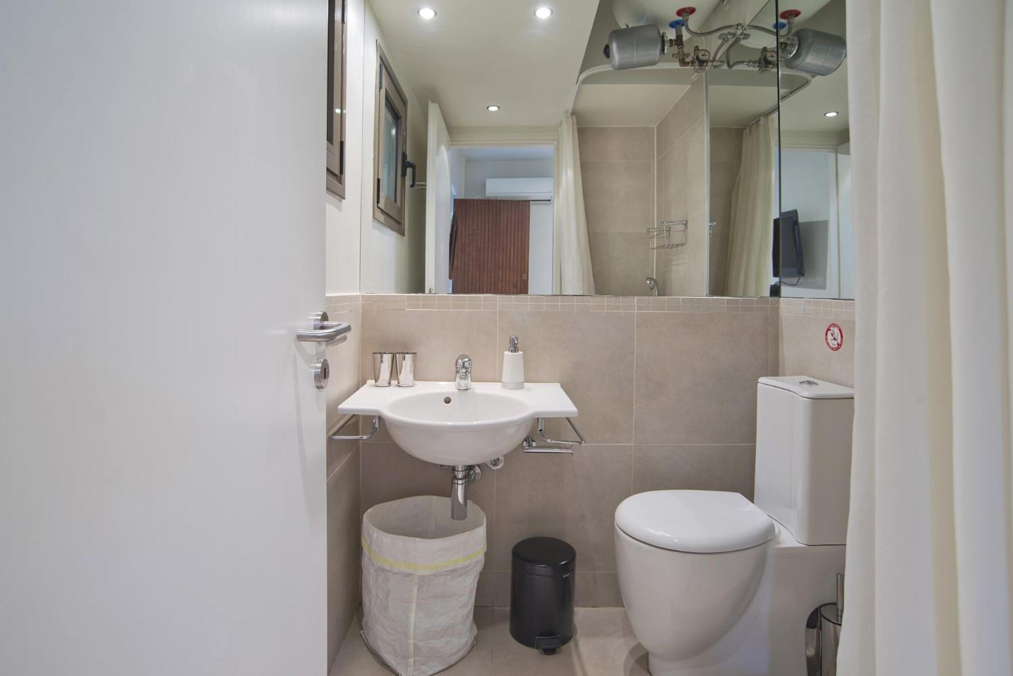 Ferienwohnung Cozy And Modern Studio Next To The Sea Athen Exterior foto